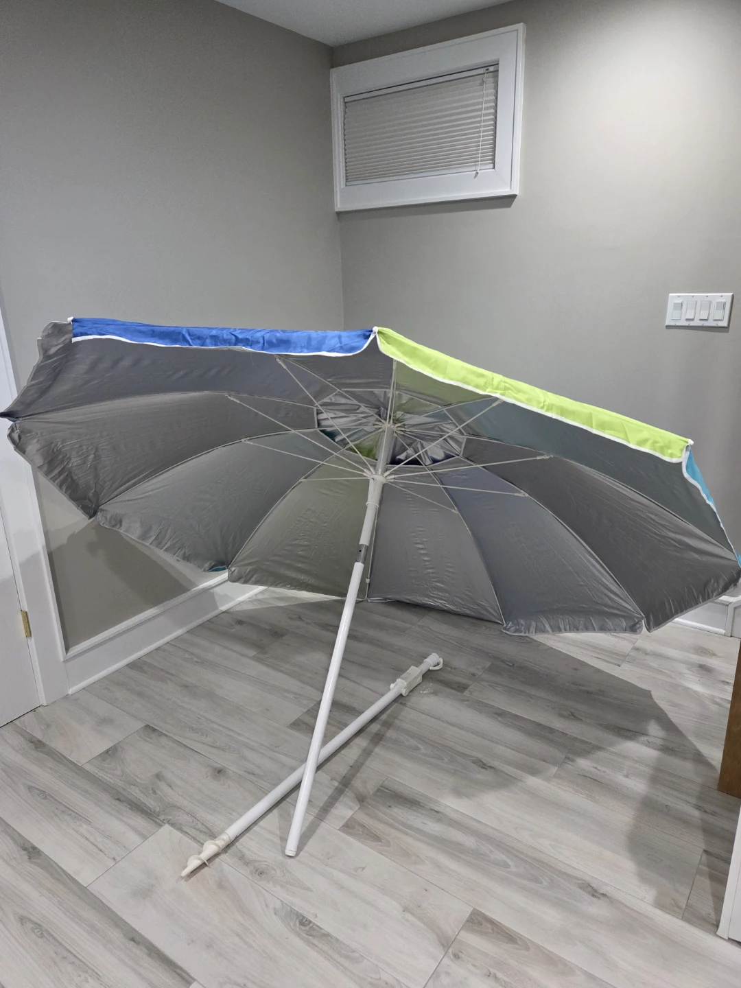 Mainstays 7.5-Foot Round Beach Umbrella - photo 4