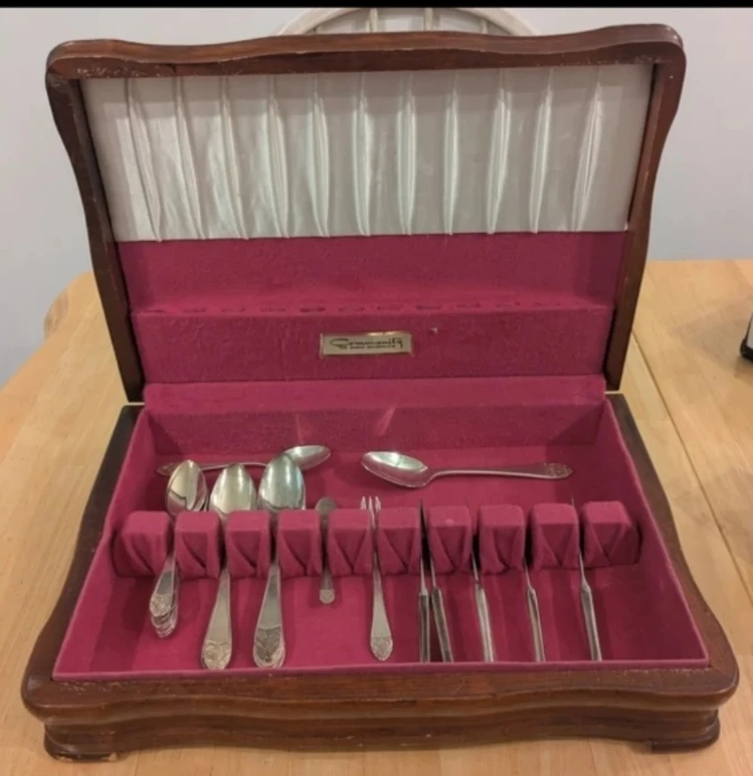 Antique Waldorf Astoria Flatware Bundle And Antique Box! - photo 3
