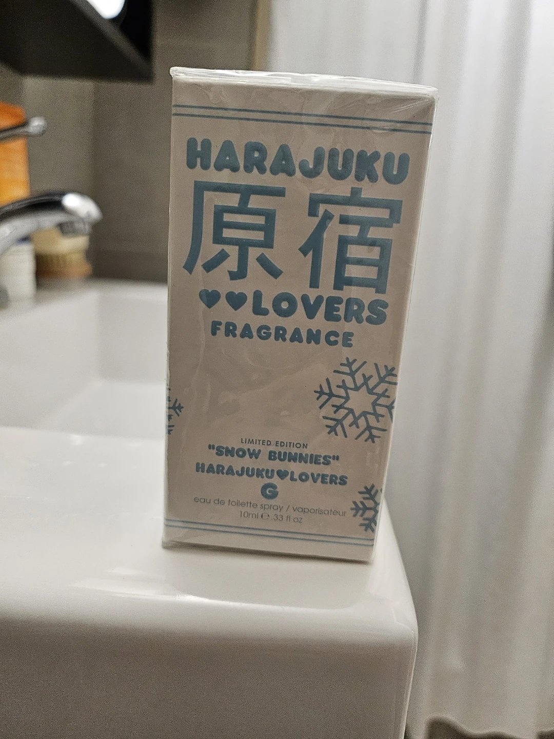 Harajuku Lovers Snow Bunnies Gwen Stefani Edt Perfume - photo 2