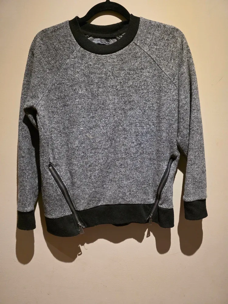 Gray Zippered Sweatshirt