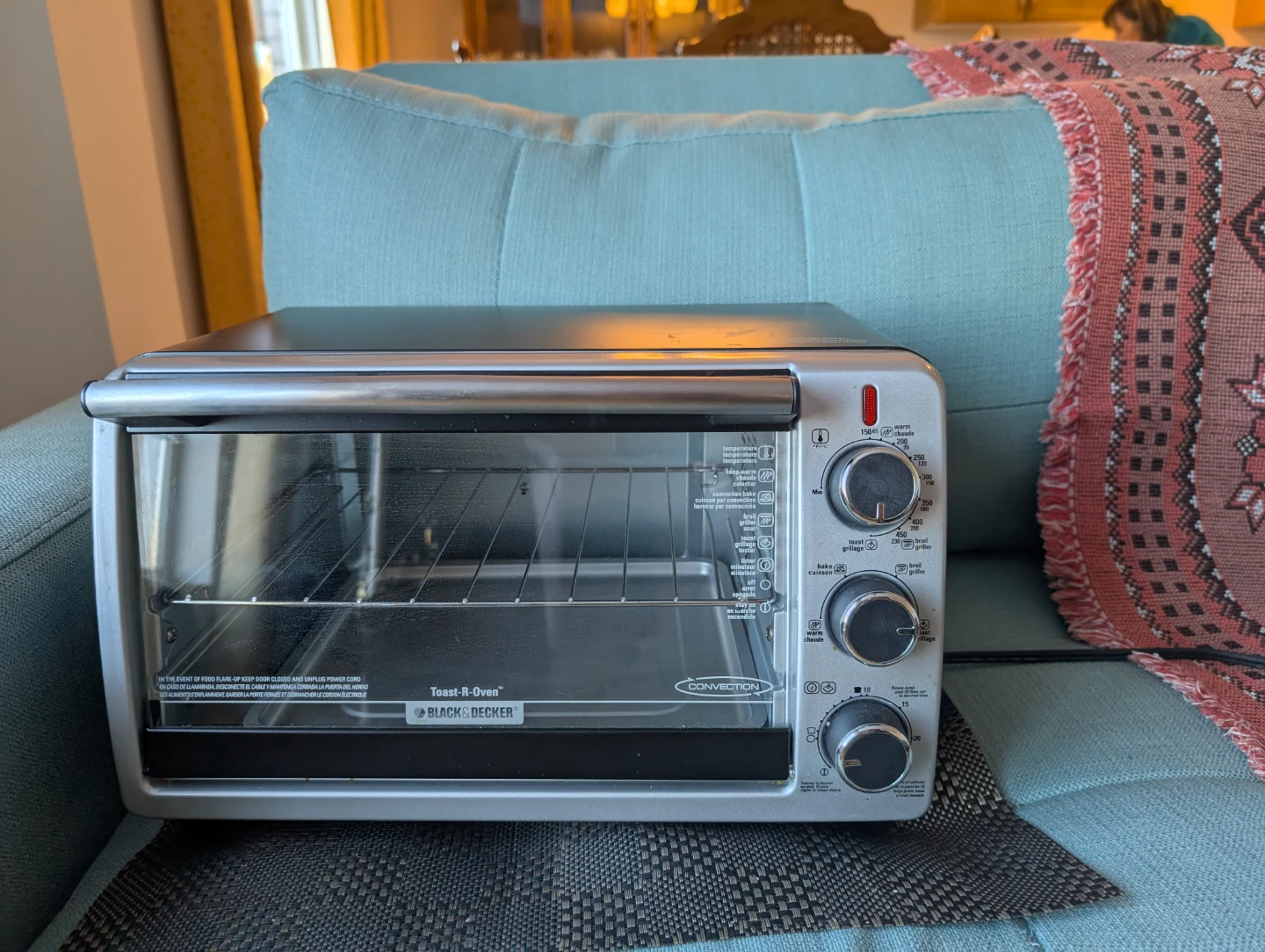 Black+Decker 6-Slice Convection Toaster Oven (Model TO1950SBD) - photo 3