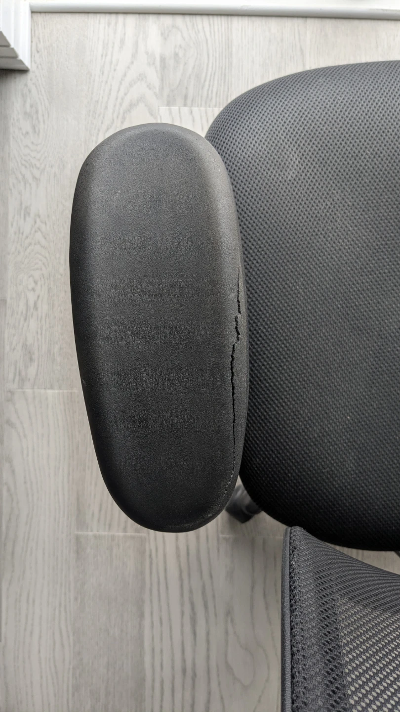 Black Mesh Office Chair - photo 4