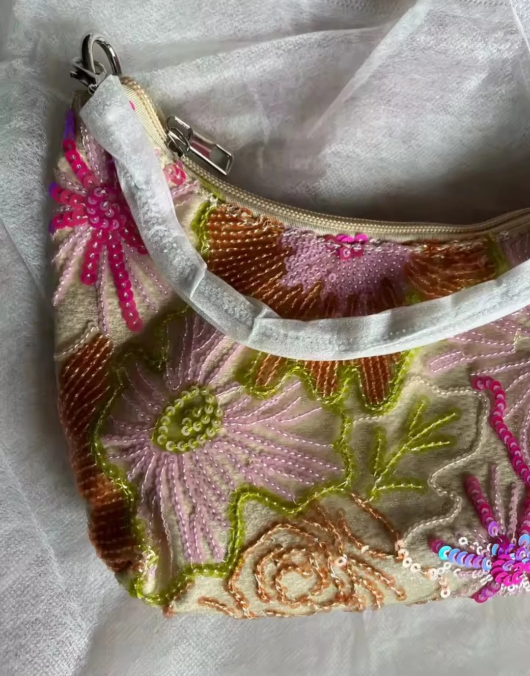 Beautiful colorful floral sequin purse - photo 3