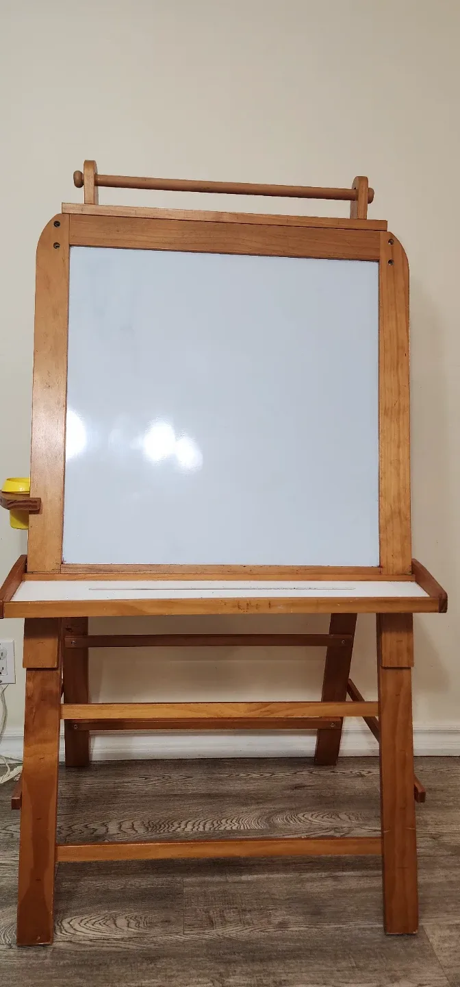 Wooden Easel - Whiteboard & Chalkboard