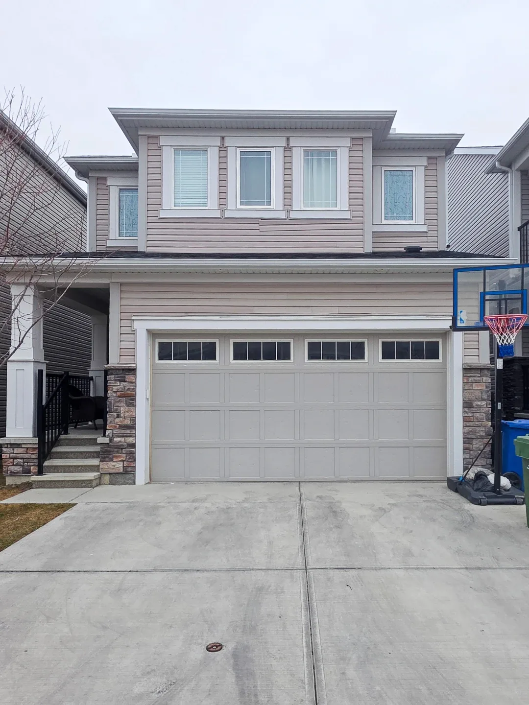 3 bed, 2.5 bath house for rent