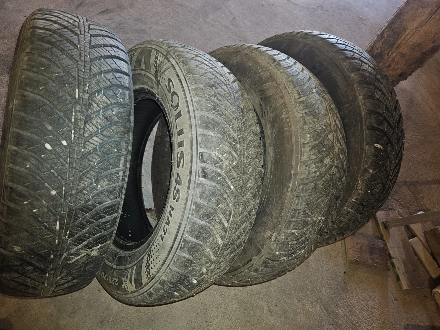 225/70R16 Set of Kumho Solus HA31all weather  Tires full set - photo 5