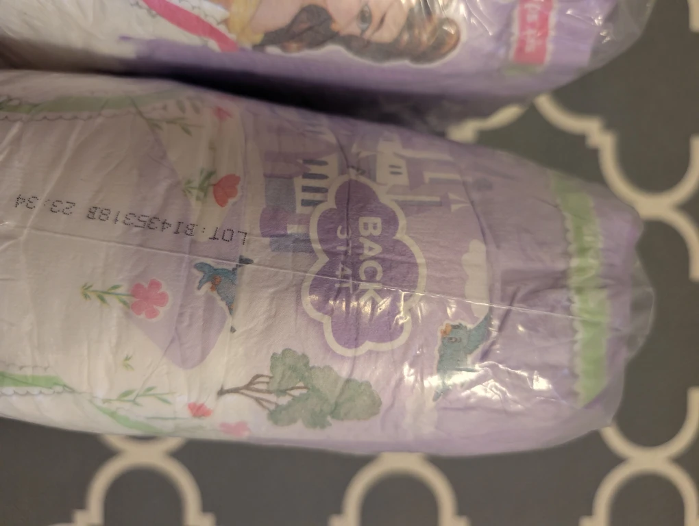 Diapers - photo 2
