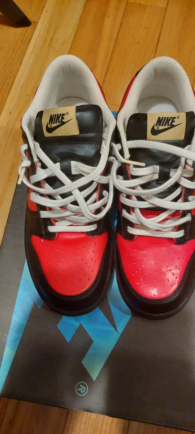 Nike Dunk Low Red/Black, Size 9