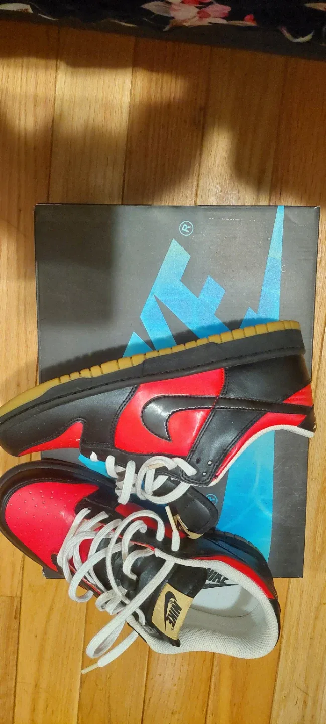 Nike Dunk Low Red/Black, Size 9 image indicator(2)