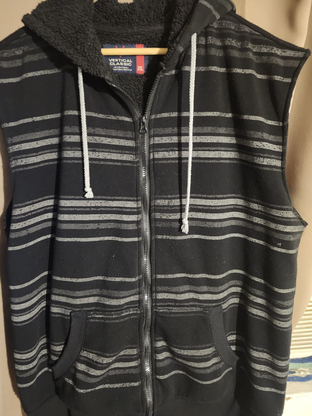 Vertical Classic 2XL Striped Hoodie - photo 2