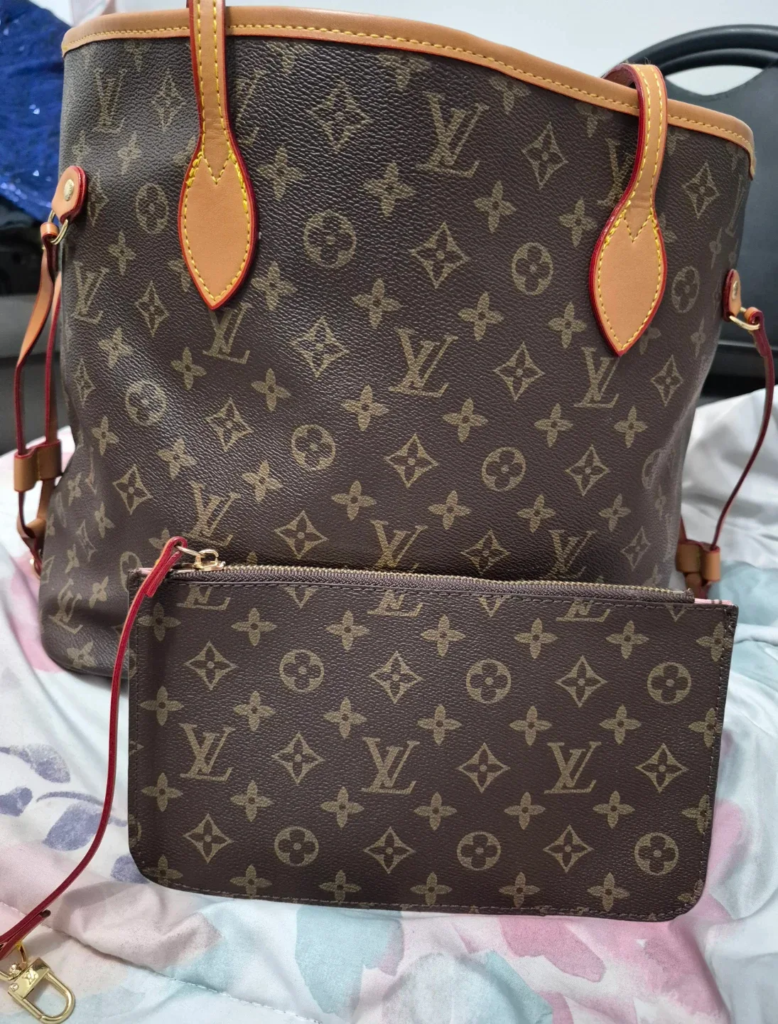 Louis Vuitton Neverfull MM Tote Bag