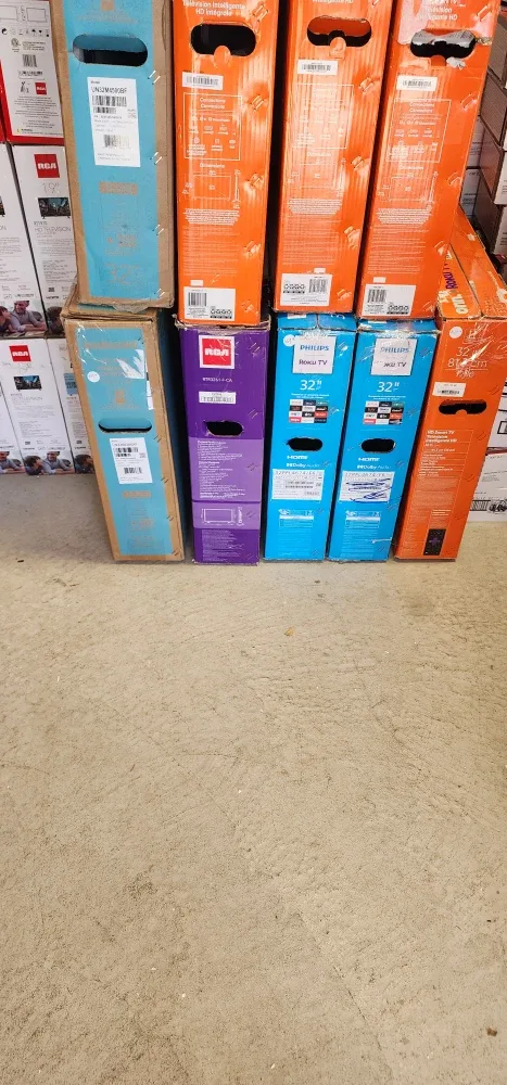 24 inch 32 inch SMART TV'S ON SALE FROM $85 AND UP