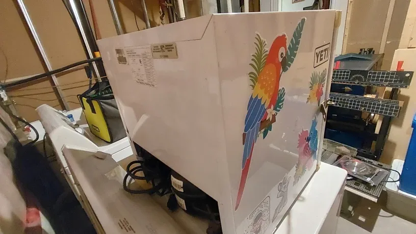 Cube Mini Fridge - White image indicator(7)