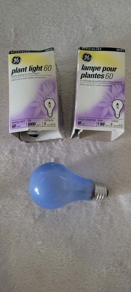 GE & Philips Plant/Black Light Bulbs for in/outdoors - photo 4