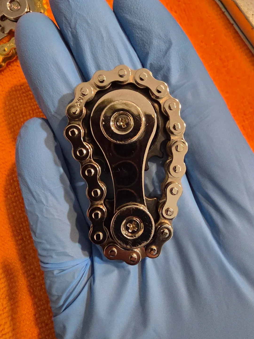 Chain Fidget Spinners - Silver and Gold image indicator(3)