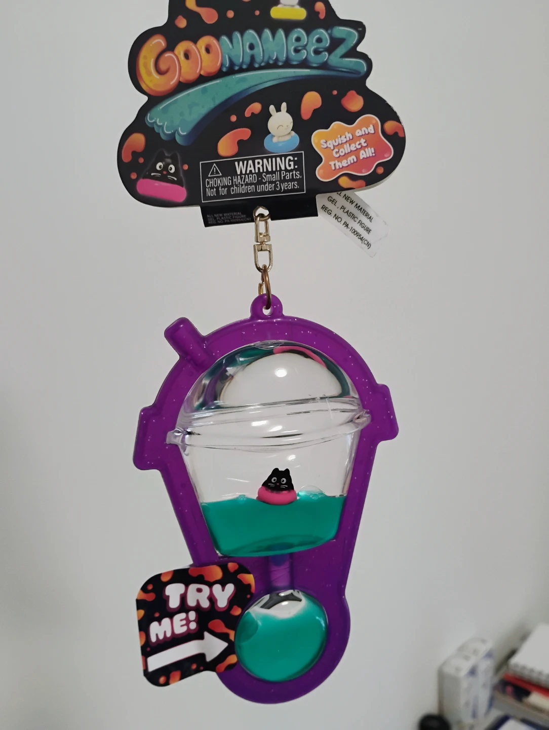 New GooNeez Squish Toy - Hang on Backpack og bag