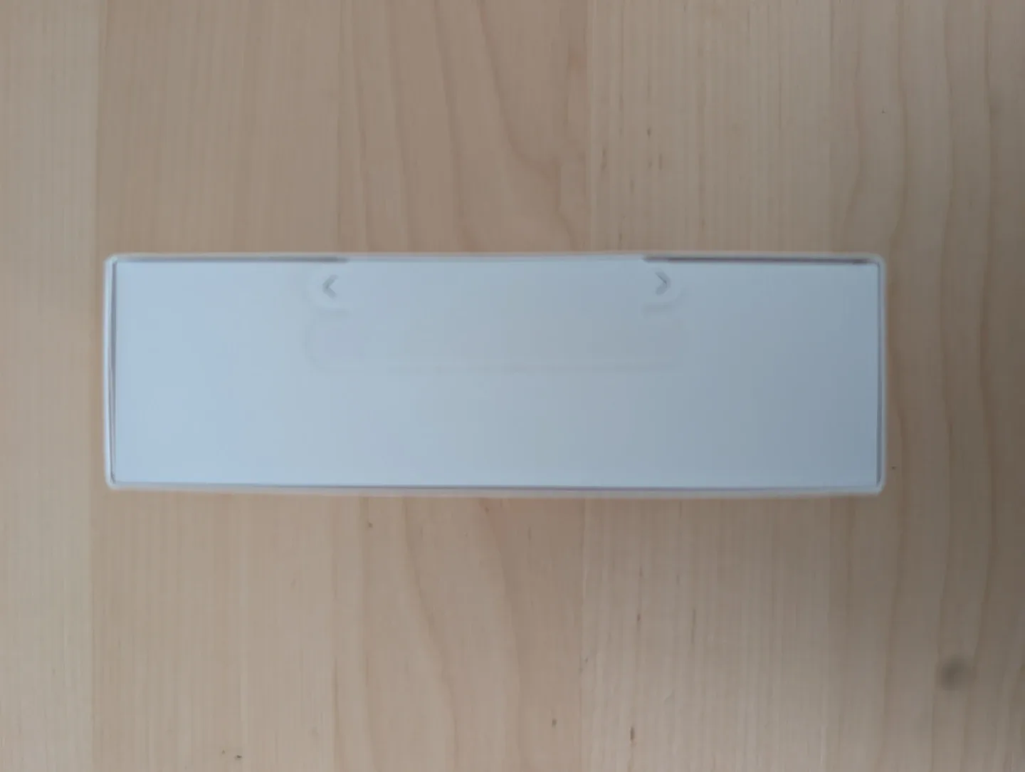 Oura Ring 4 Silver Size 8 - Sealed new in box! image indicator(3)