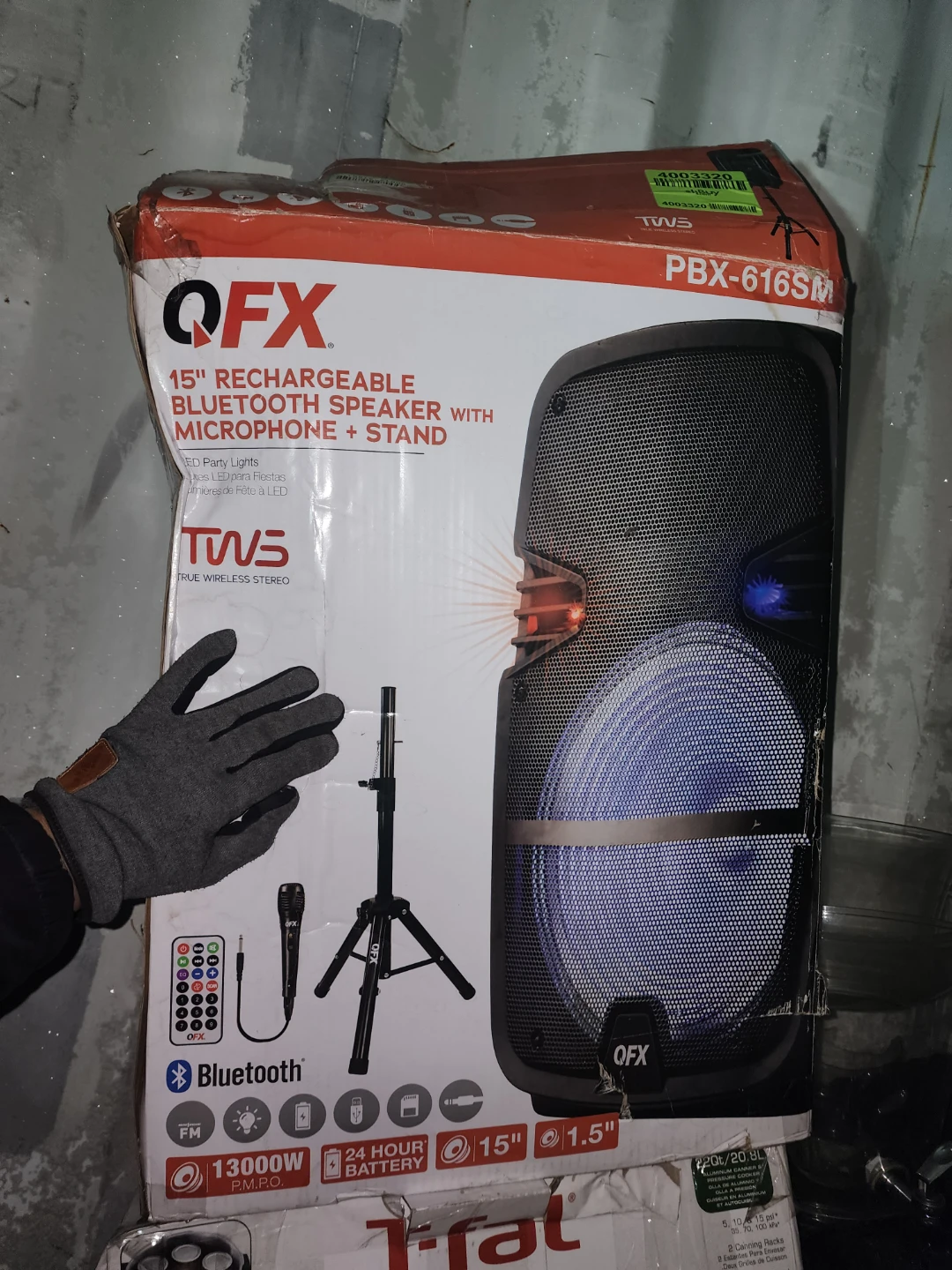 QFX PBX-616SM 15" Rechargeable Bluetooth Speaker w/ Mic & Stand - photo 5