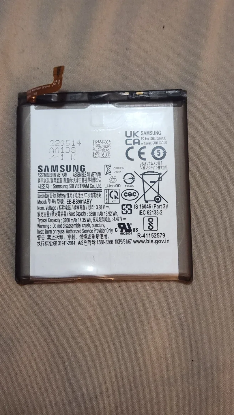 Samsung Galaxy s22 battery
