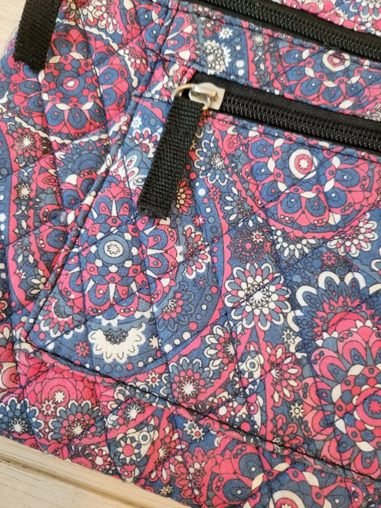 Haband Quilted Crossbody Bag w/ Matching Pocket Mirror - photo 3