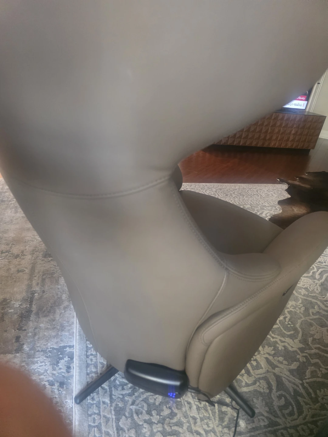 Leather Recliner Chair - photo 2