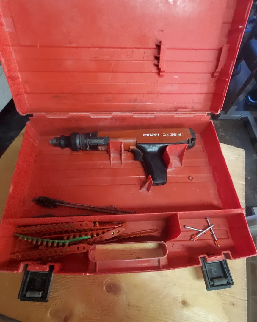 Hilti DX 36 M Powder-Actuated Tool #cleanout image indicator(2)