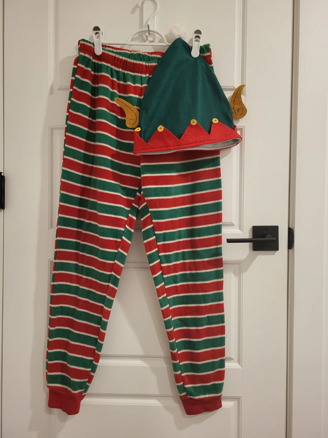 Christmas Pajama Set - Size Medium - photo 2