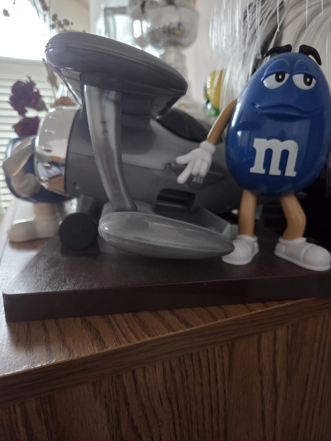 M&M COLLECTIBLES - photo 2