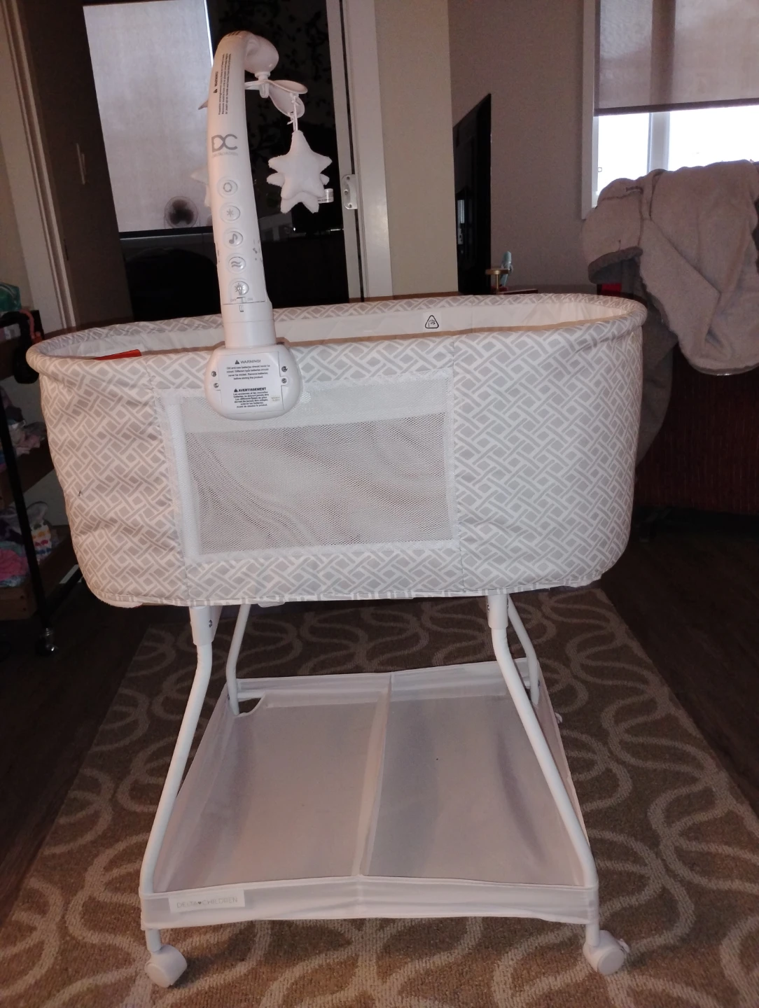 Delta Children Sweet Beginnings Bassinet - photo 3