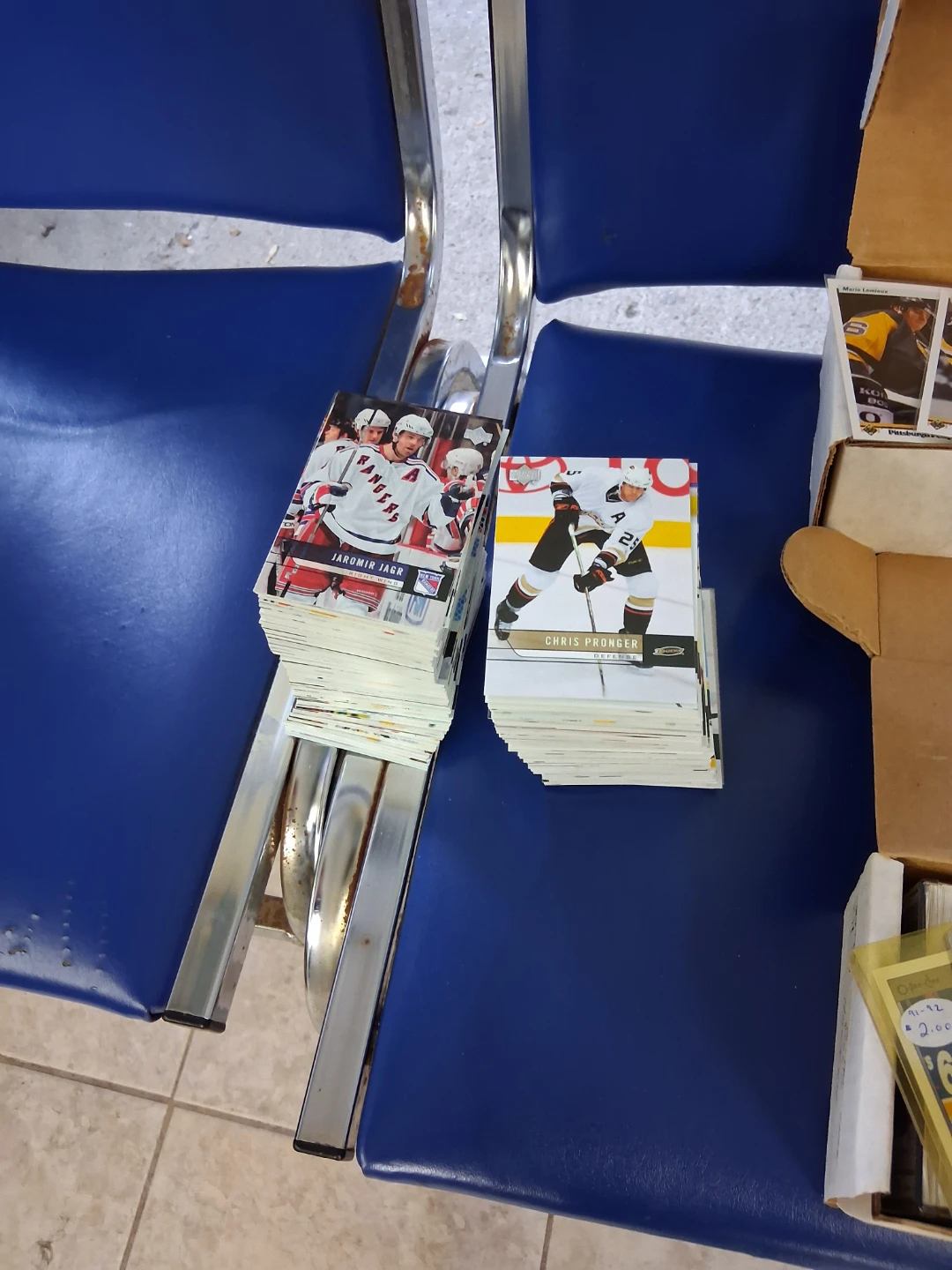 12 complete hockey card sets - photo 4