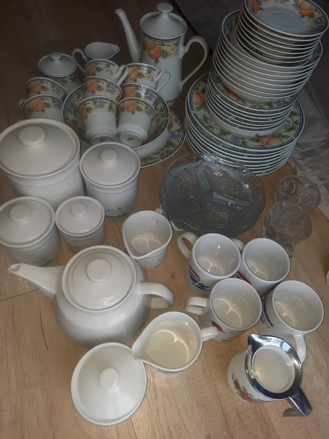 Vintage Assorted Dinnerware Sets image indicator(2)