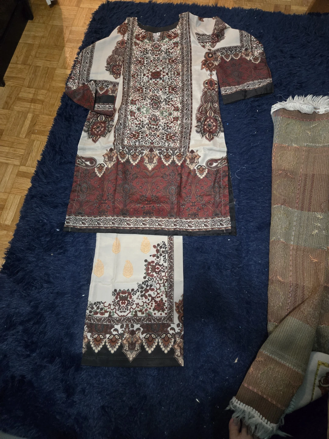 Indian/Pakistani cord suit