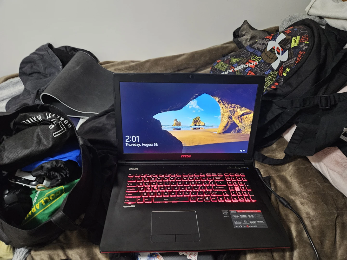 MSI i7 Gaming Laptop - photo 2