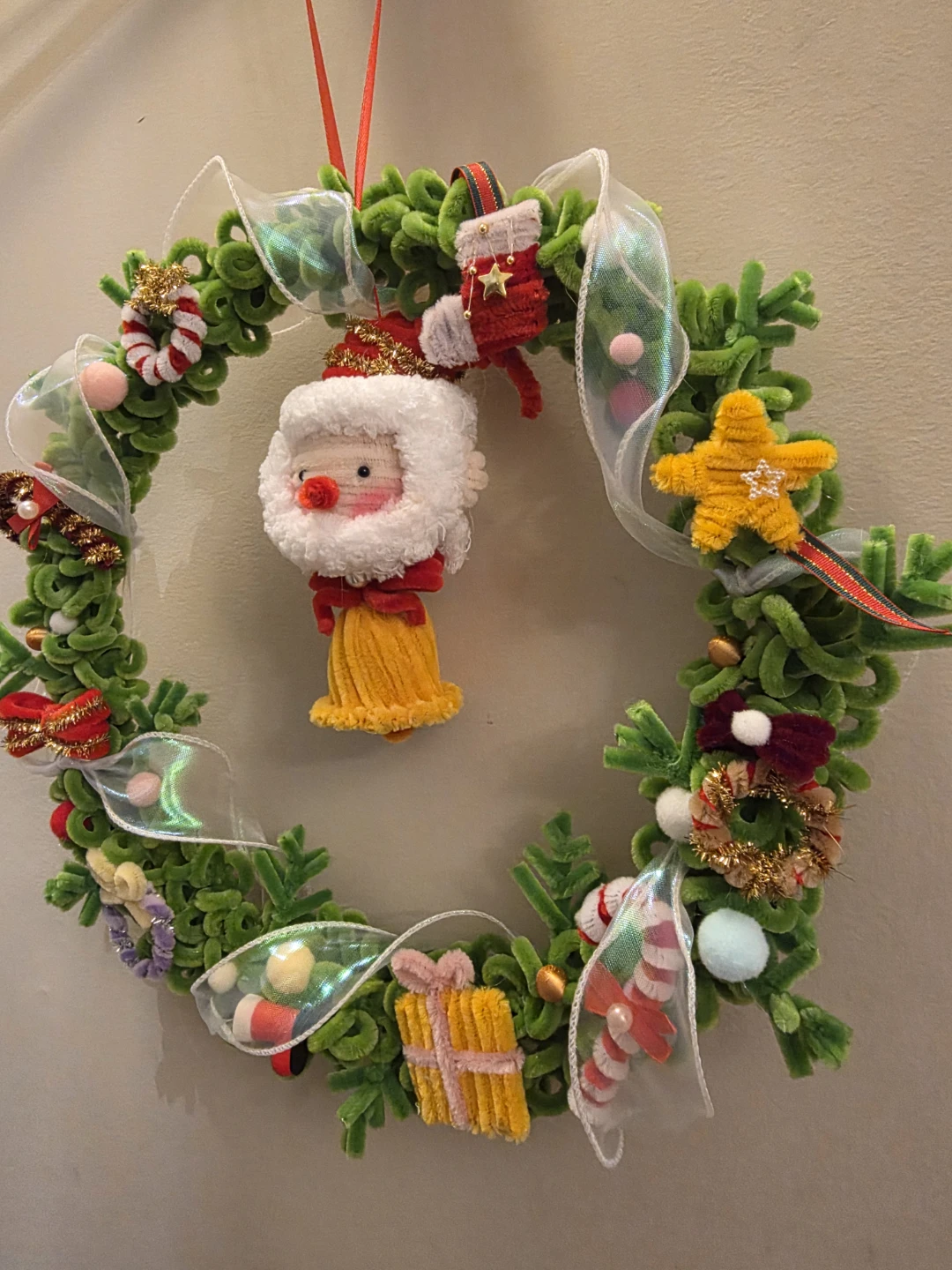 Christmas Wreath with Santa Decoration - photo 2