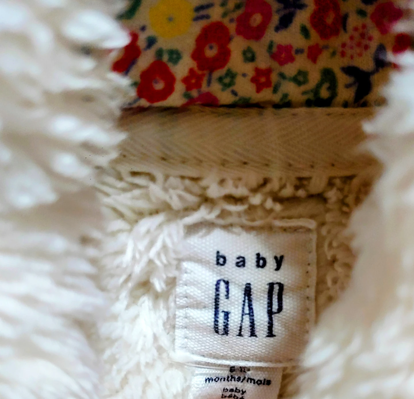 New with tag. Baby Gap White Bear Hooded Jacket - 6-12 Months - photo 2