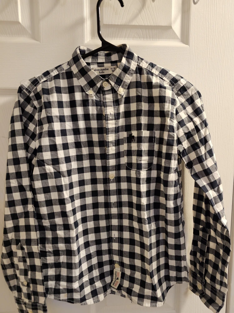 Kids'  Shirts & T shirts - Sizes 11/12 & M(8-10)