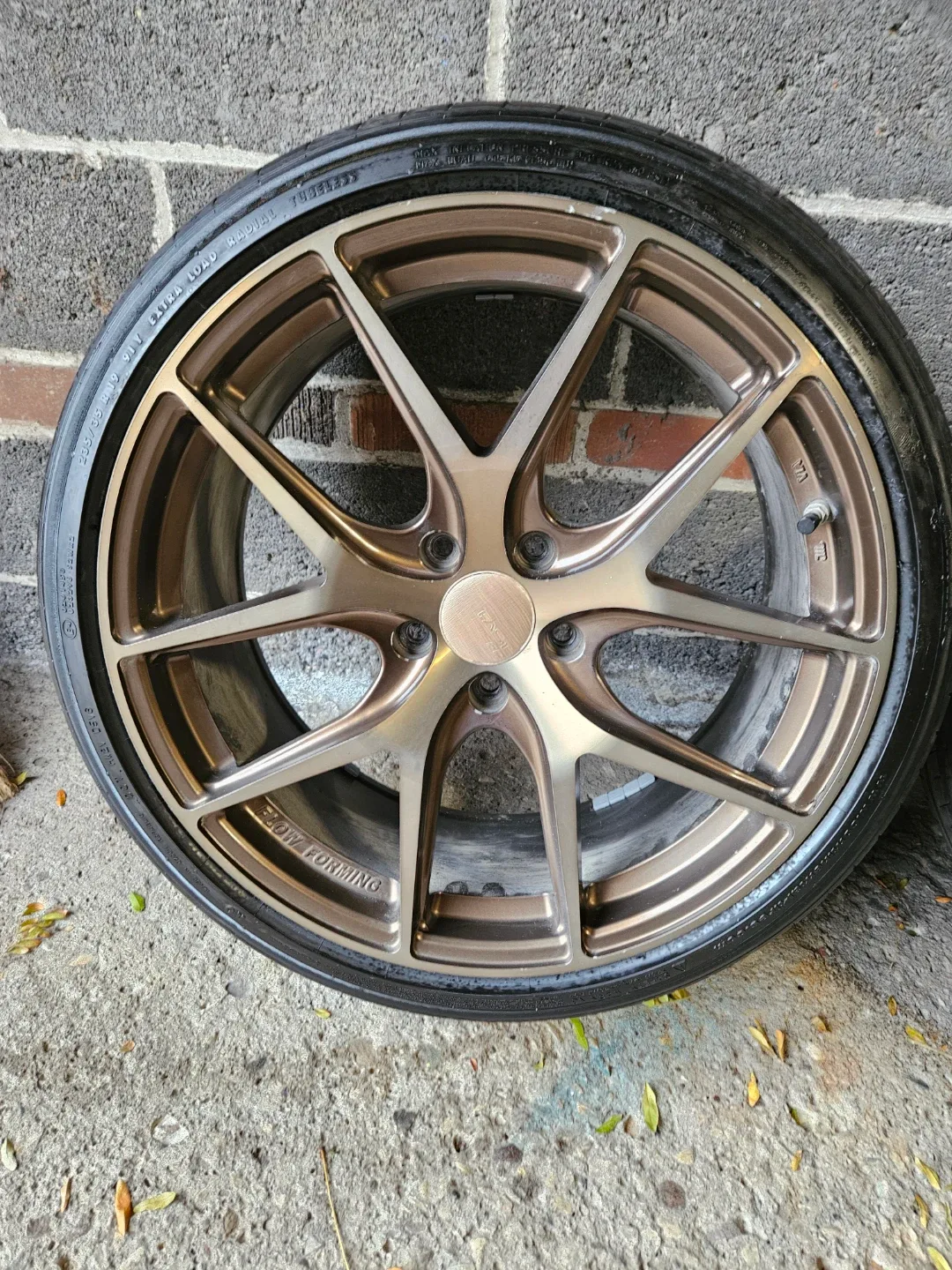 235/35/19, 5 x 114.3. Fast FC04 wheels and summer tires image indicator(8)