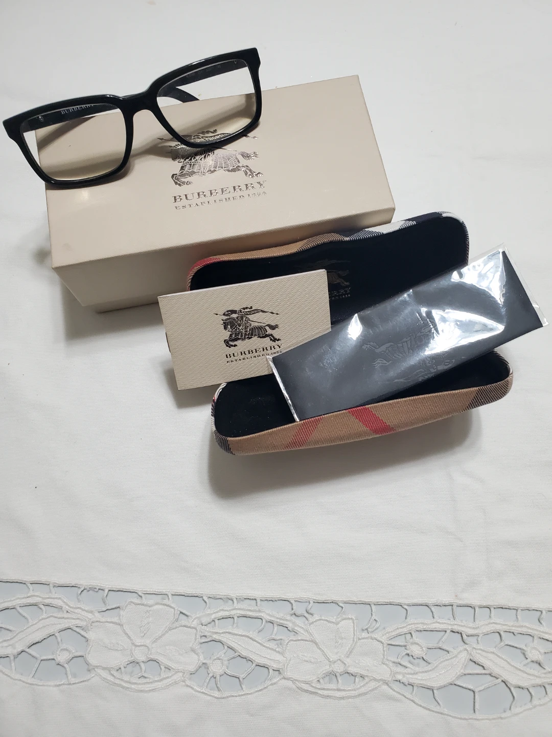 Burberry Eyeglasses with Case - photo 4