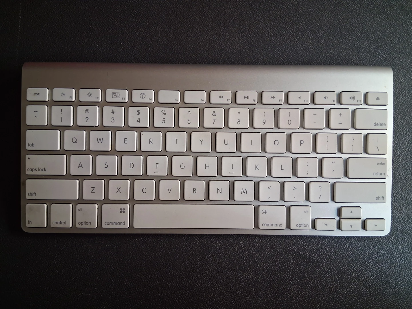 Apple Wireless Keyboard - Silver