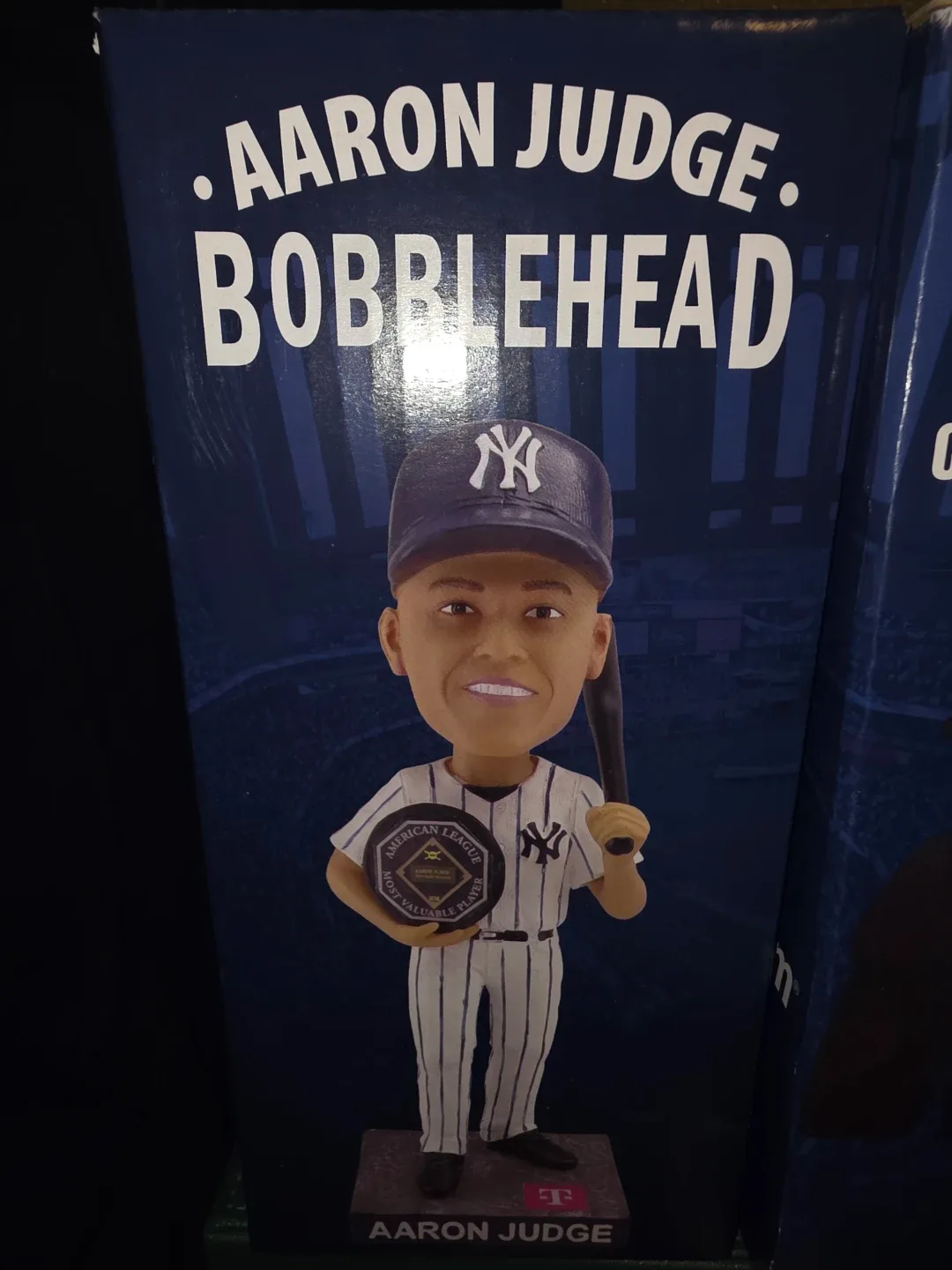 Yogi Berra Bobblehead - 2025 Limited Edition image indicator(3)
