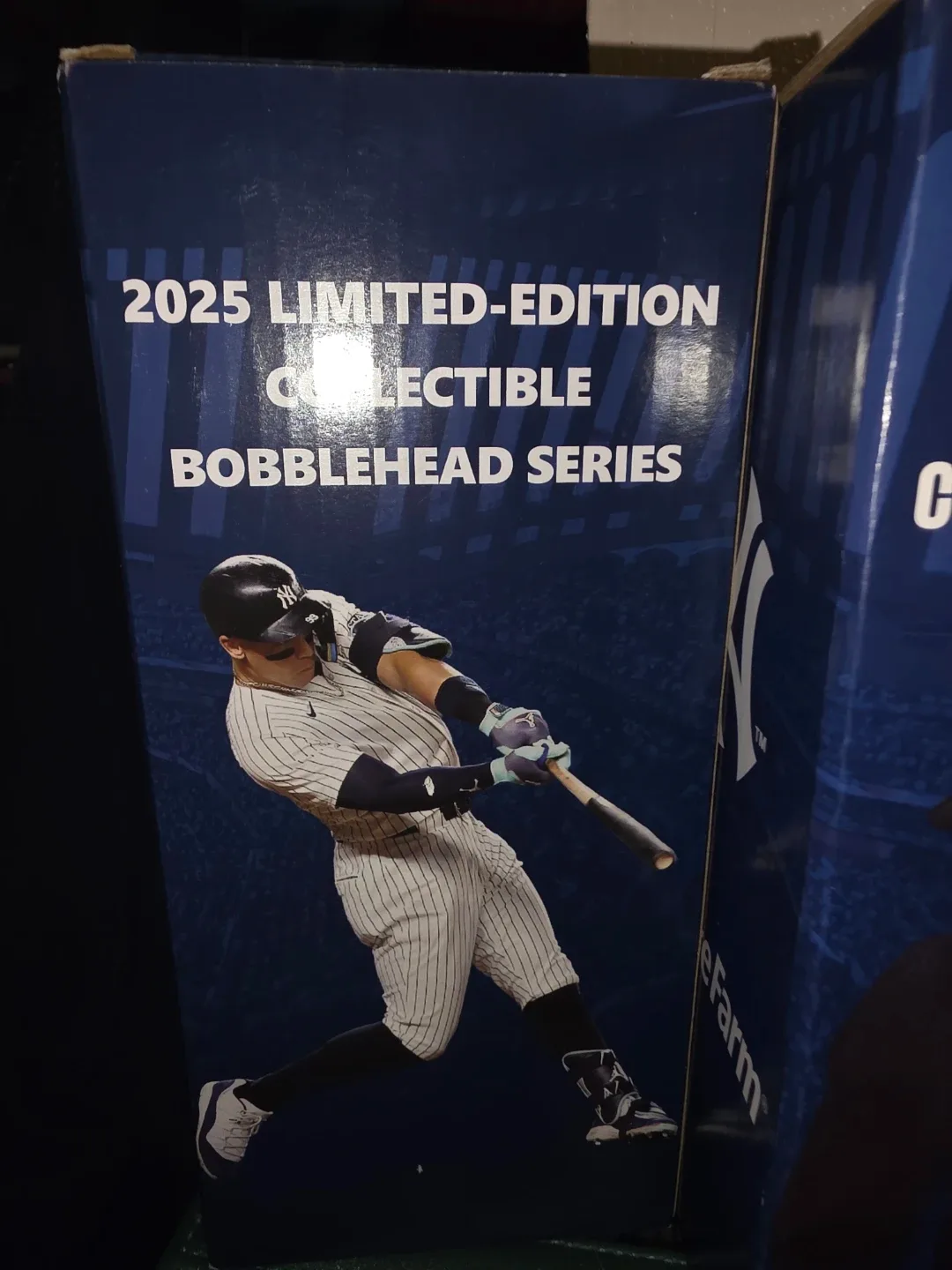 Yogi Berra Bobblehead - 2025 Limited Edition image indicator(5)