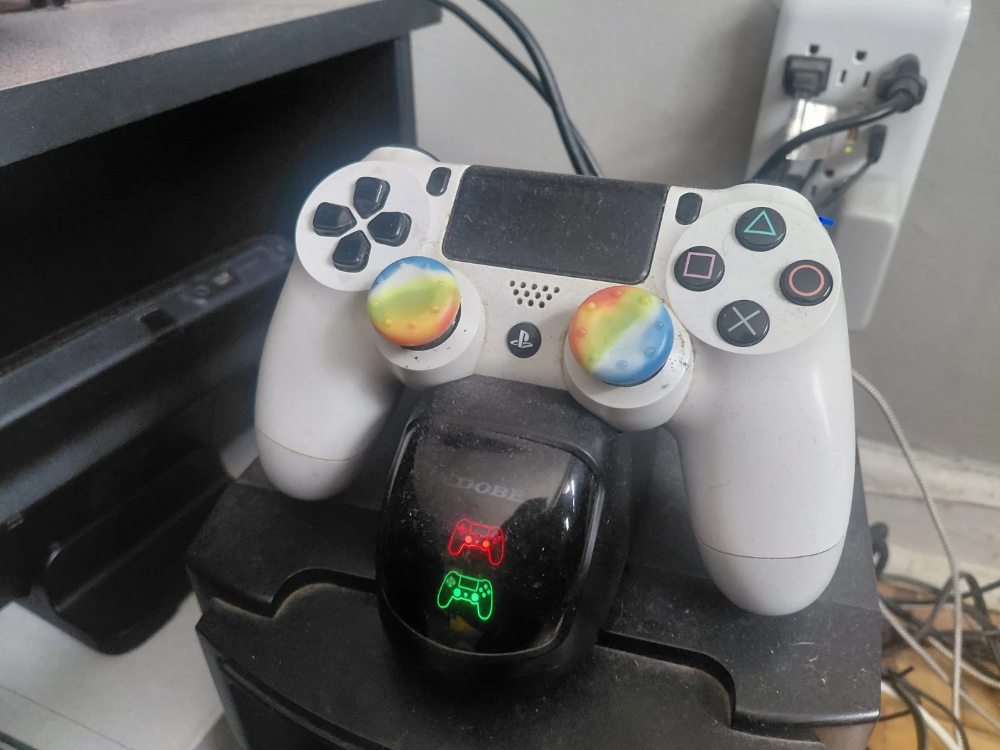 Dobe Ps4 Controller Dock | Controllers NOT Included - photo 2