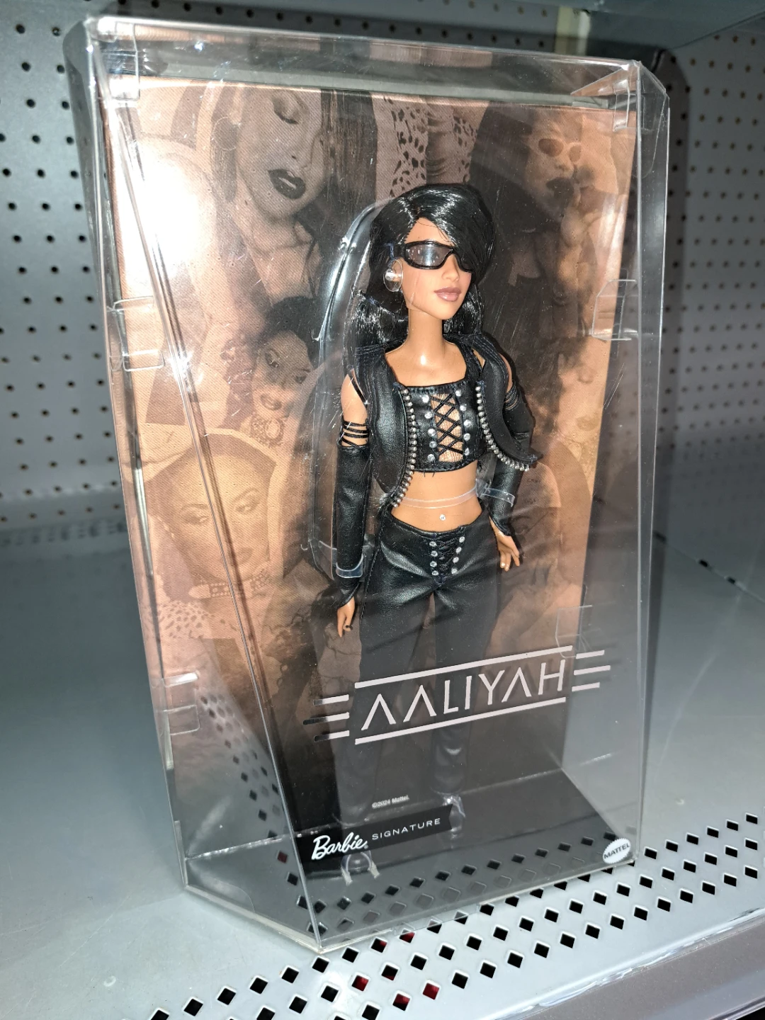 New Mattel Barbie Signature Aaliyah Doll - photo 2