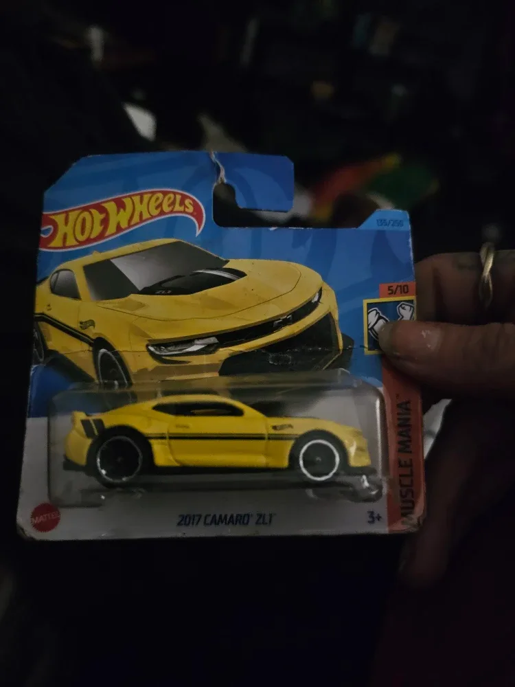 Hot Wheels 2017 Camaro ZL1 - Yellow