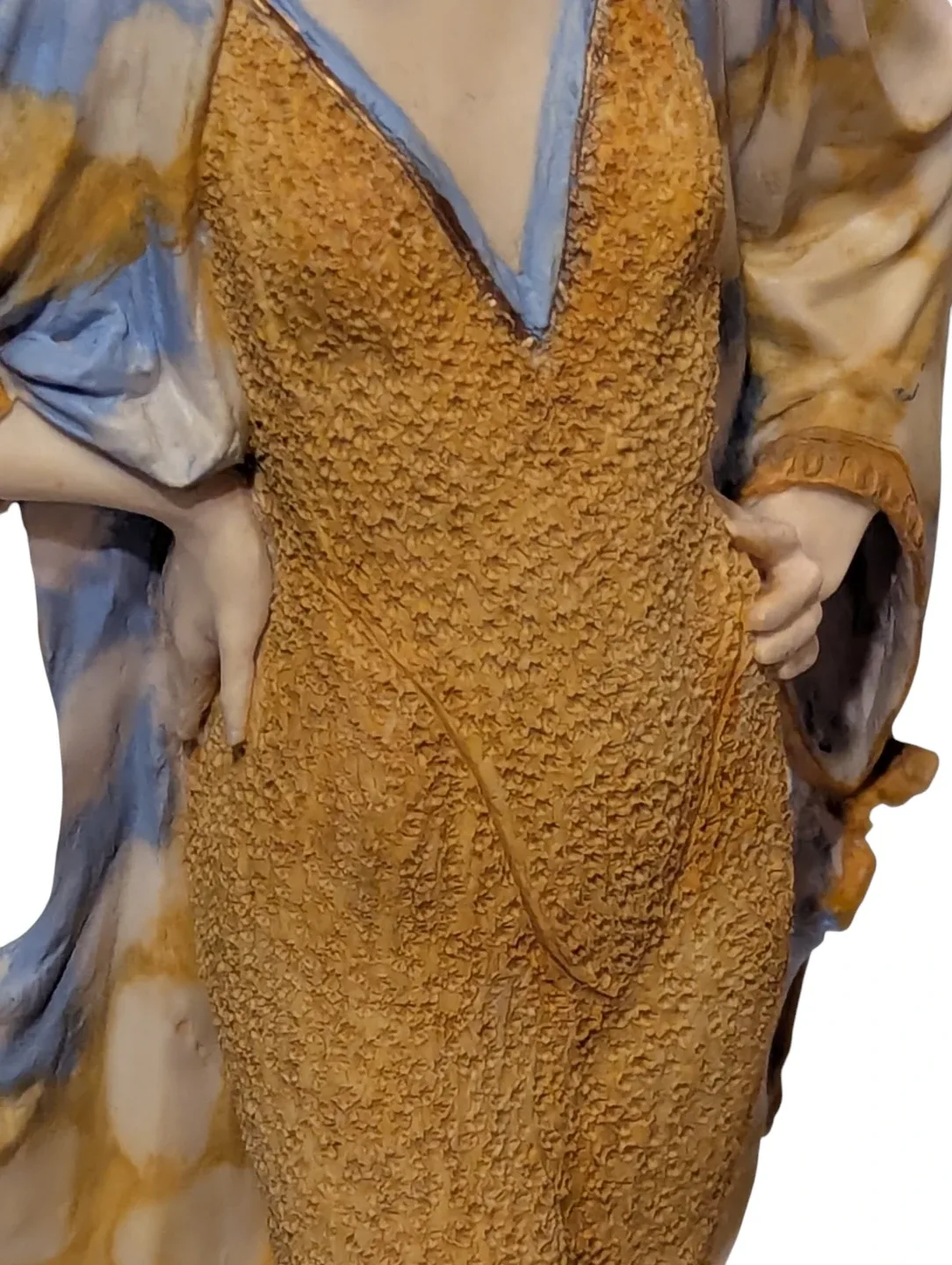 LIKE NEW COLLECTOR SIGNED Royal Doulton Figurine $125obo image indicator(7)