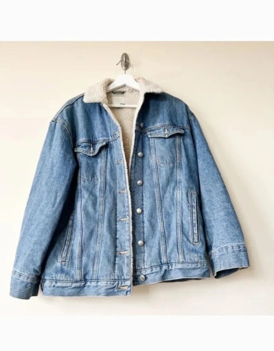 Aritzia Wilfred Free The 90's Vintage Sherpa Denim Jacket image indicator(3)