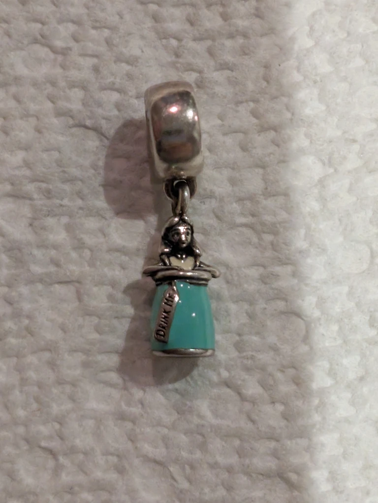 Pandora Alice in Wonderland Drink Me Charm - photo 2