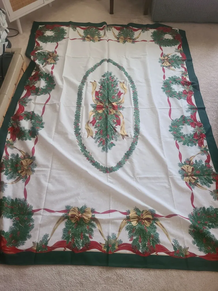 Vintage Christmas Tablecloth and Plate Set