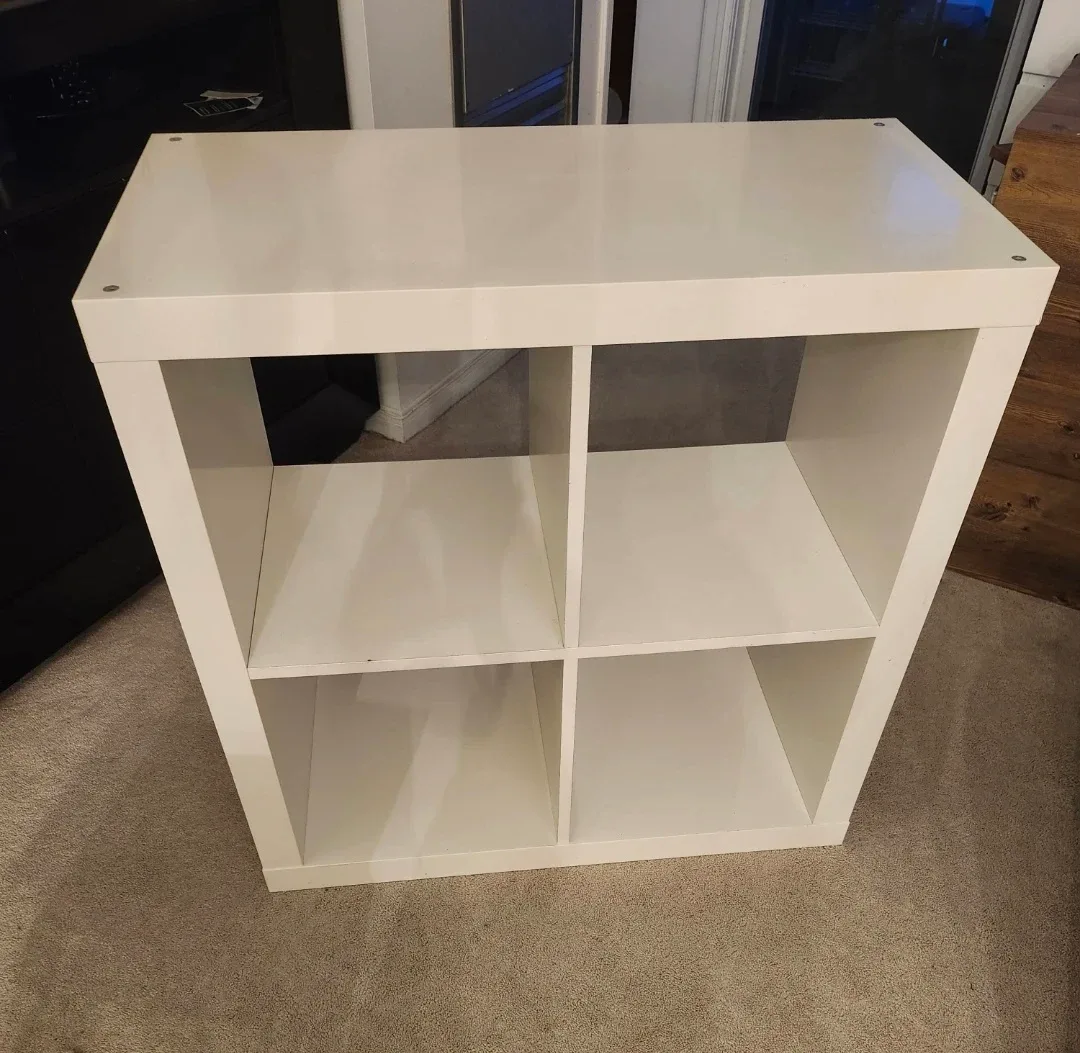 IKEA Kallax Shelf Unit - High Gloss White