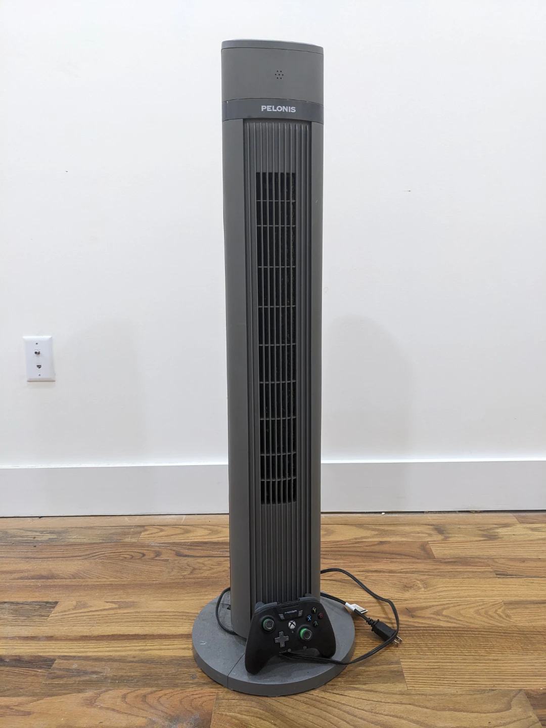 Pelonis Tower Fan w/ IR Remote Control - photo 2